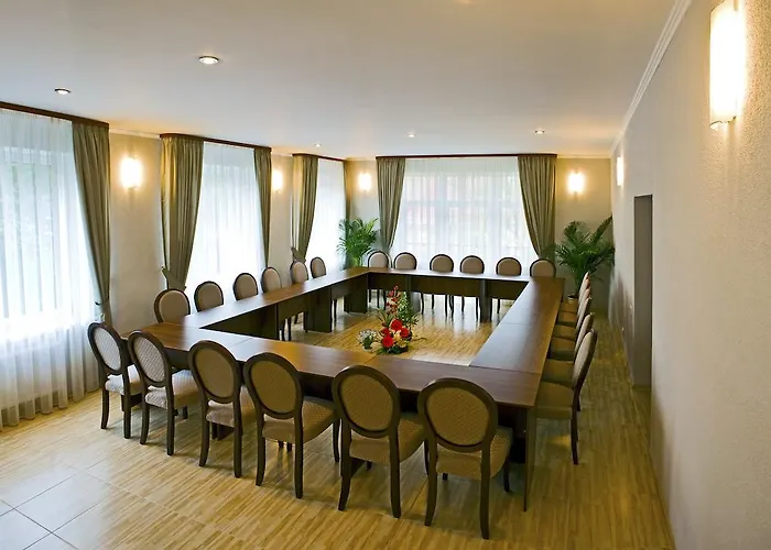Hotel Re